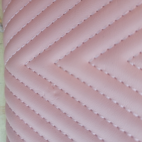 Universal Thread Cosmetic Bag and Pink Quilted Wallet Lot - Picture 6 of 10